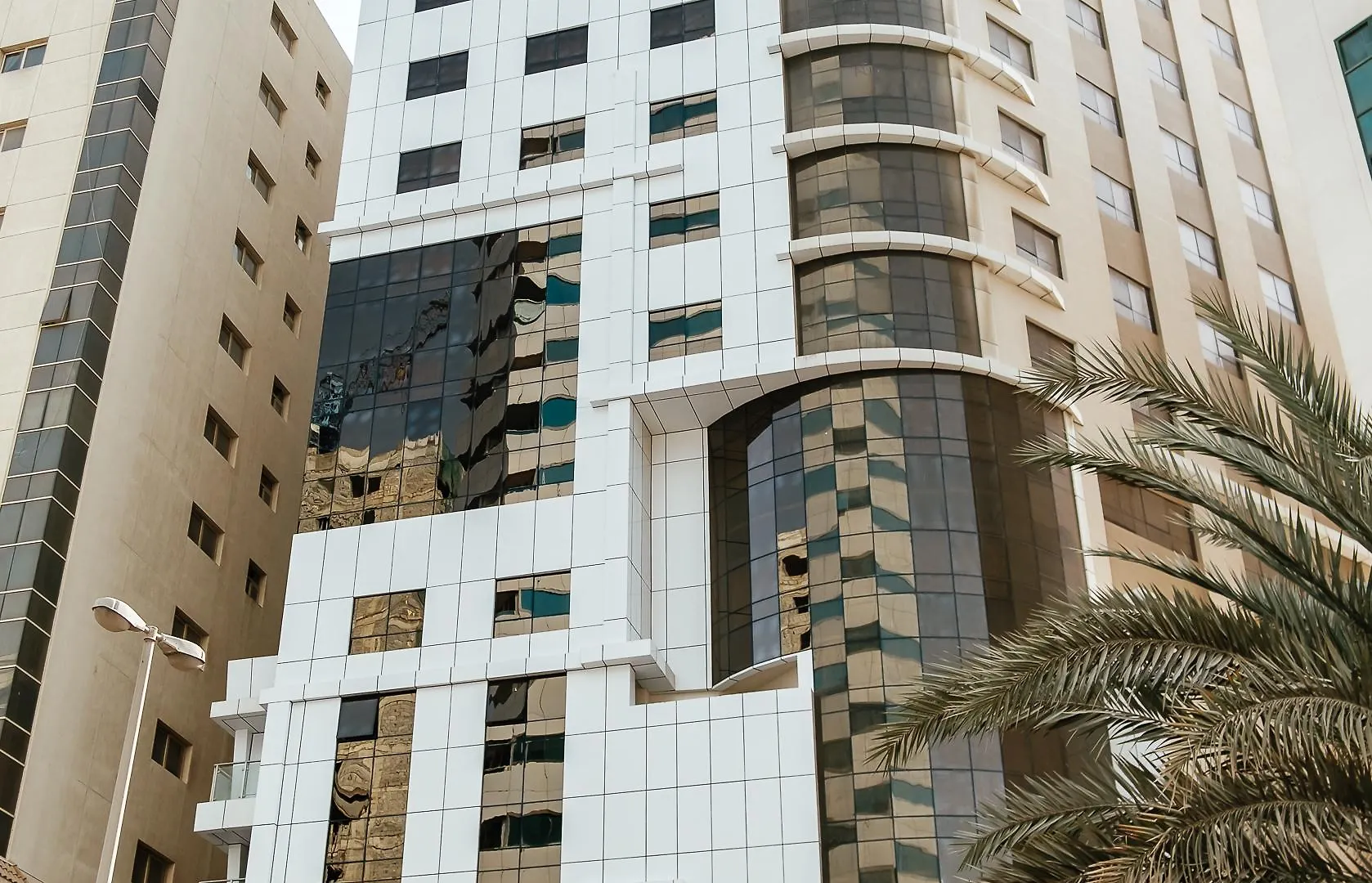 Tulip Inn Al Khan Hotel Sharjah