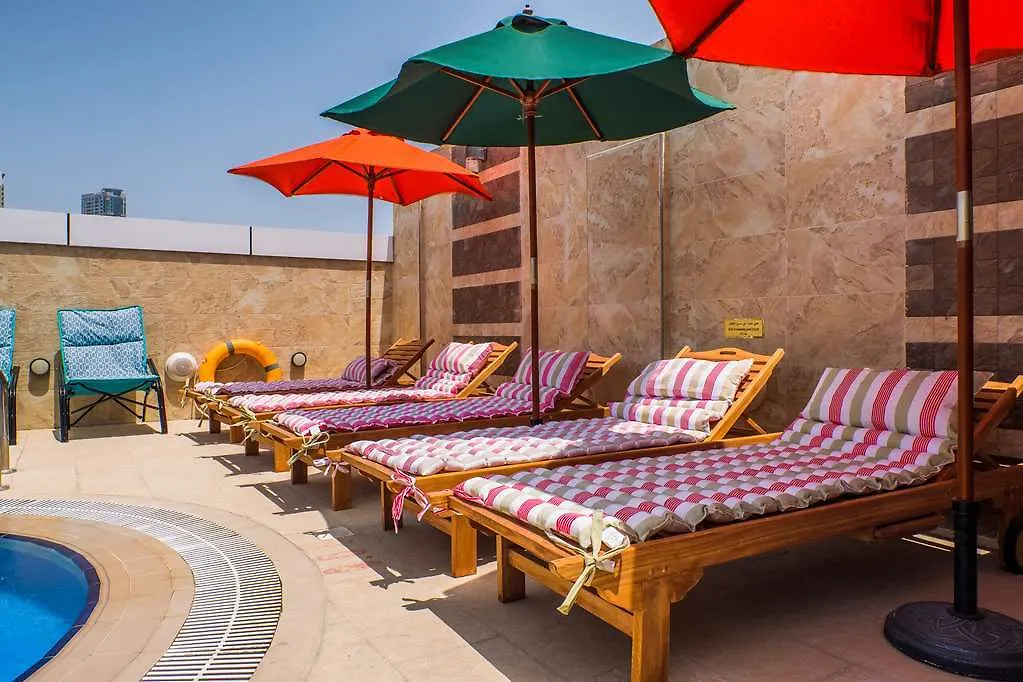 Tulip Inn Al Khan Hotel Sharjah 4*,