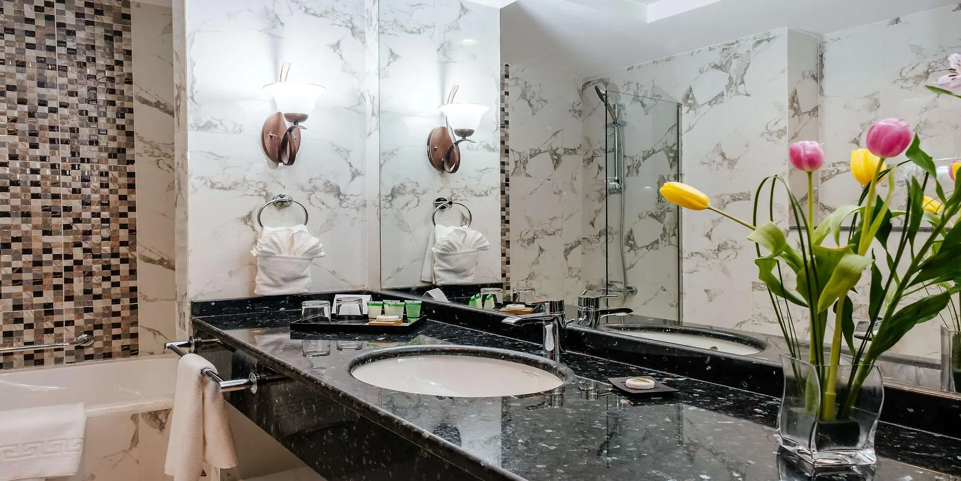 Tulip Inn Al Khan Hotel Шарджа ОАЭ