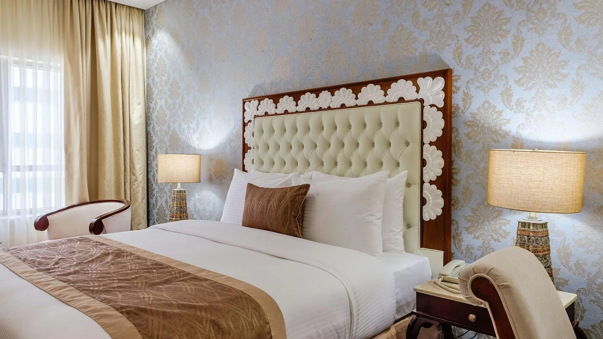 Tulip Inn Al Khan Hotel Шарджа 4*,  ОАЭ