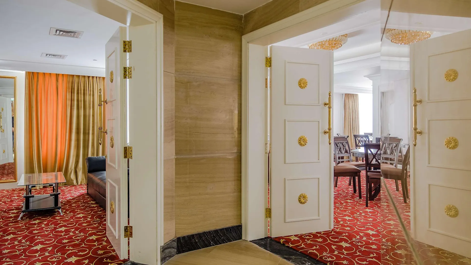 ****  Tulip Inn Al Khan Hotel Шарджа ОАЭ