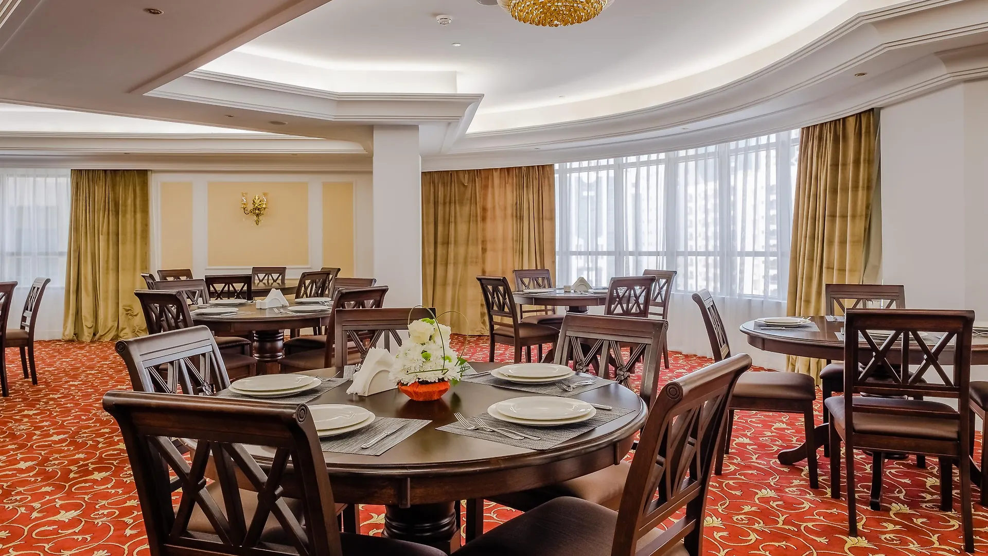 Tulip Inn Al Khan Hotel Шарджа