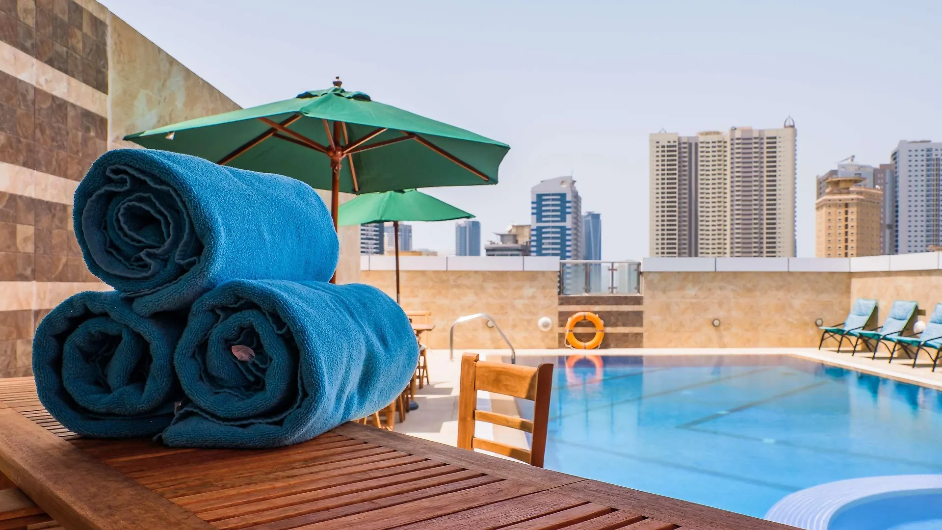 ****  Tulip Inn Al Khan Hotel Шарджа ОАЭ