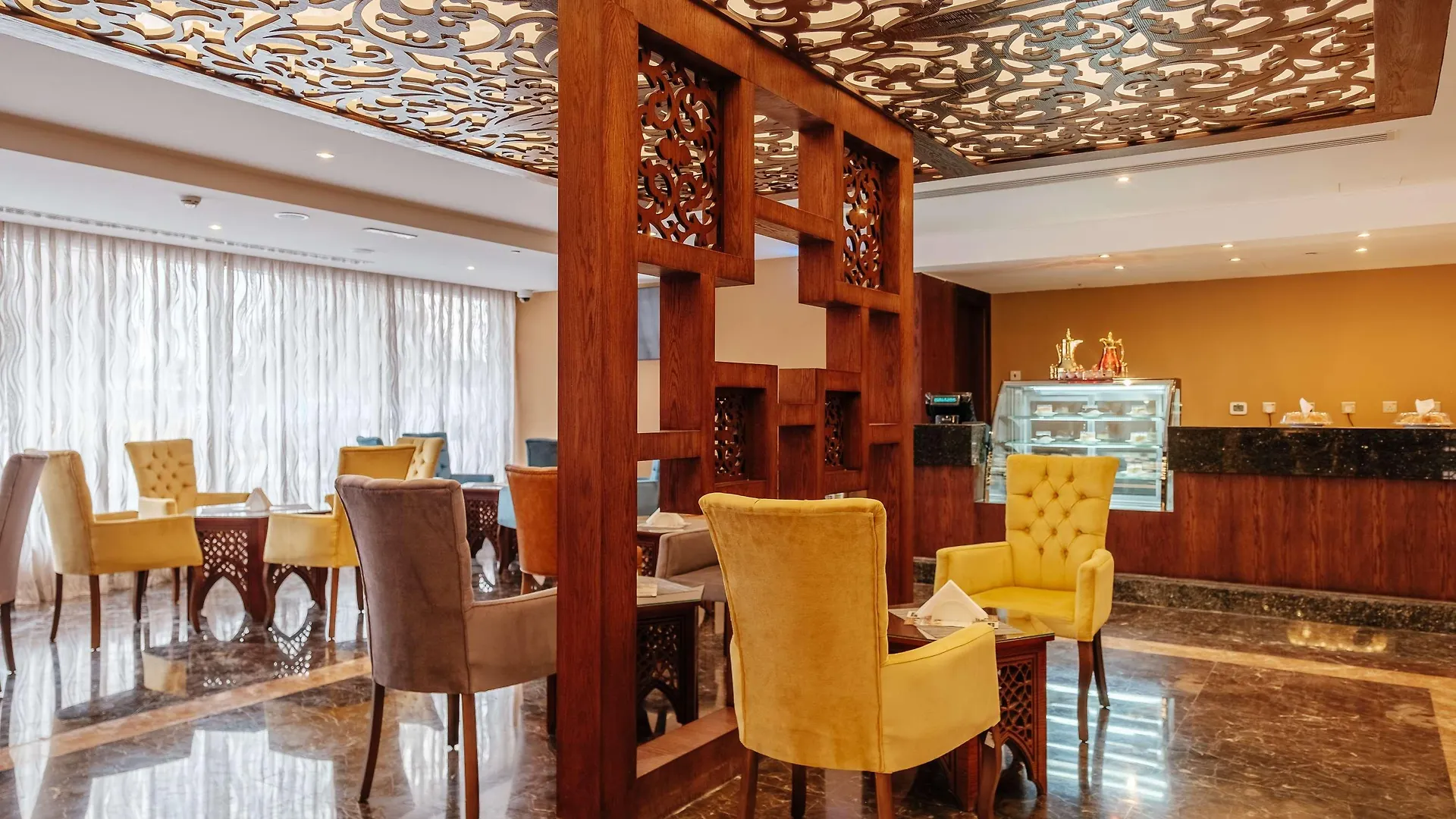 Tulip Inn Al Khan Hotel Шарджа
